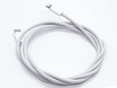 蘋果新數(shù)據(jù)線——Lighting編織線！